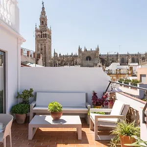 puerta-catedral-holiday-suites.es-andalucia.com/
